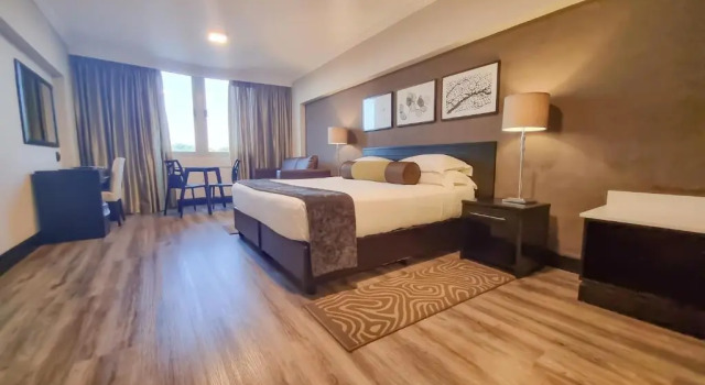 Двухместный номер Deluxe Belaire Suites Hotel