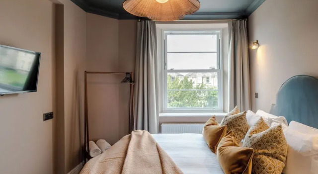Апартаменты Classic Tyndalls Park - Your Apartment