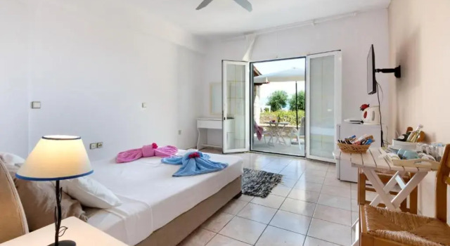 Номер Superior Villa Baronnos