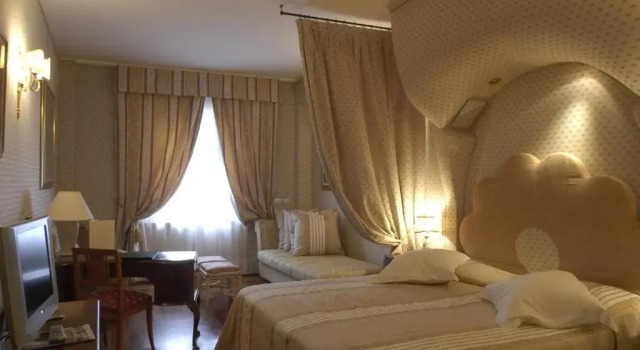 Полулюкс Deluxe Hotel Tosco Romagnolo