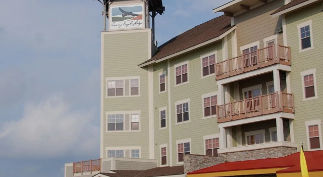 2 Br: Soaring Eagle 406, Забронировать Отель Отели Сноушу с бассейном, рядом с Лыжный подъемник Soaring Eagle Express, Бассейн