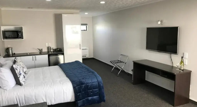 Студия White Heron Motor Lodge