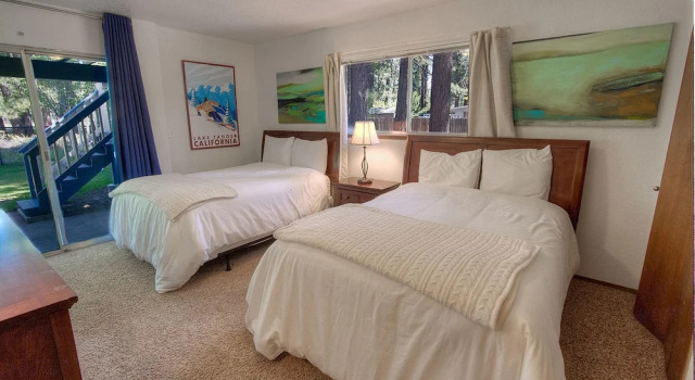 Ponderosa Palace by Lake Tahoe Accommodations, Забронировать Отель Отели Саут-Лейк-Тахо 4 звезды, 4*