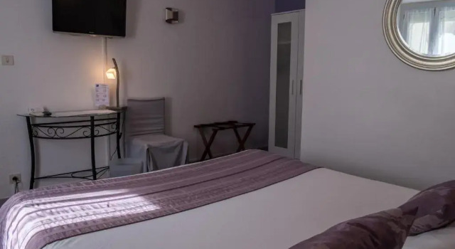 Номер Superior Hôtel LHerbier dOrange - Accueil Vélo