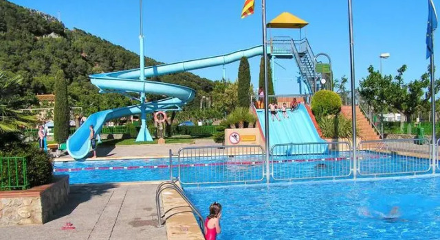 Camping Castell Montgri II, Забронировать Кемпинг Кемпинги и глэмпинги Торроэлья-де-Монгри, Кемпинг