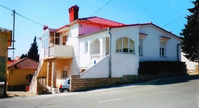 Kati - 150 m From Center - A1