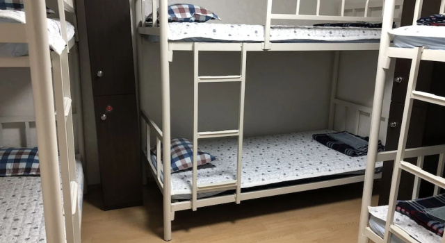 Кровать в общем номере (женский номер) Amuse Guest House - Hostel