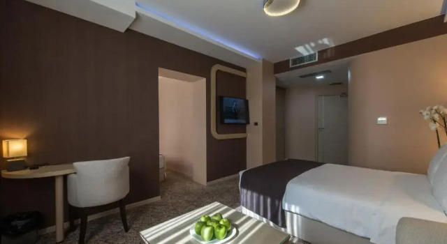 Люкс Garni Hotel Aveny