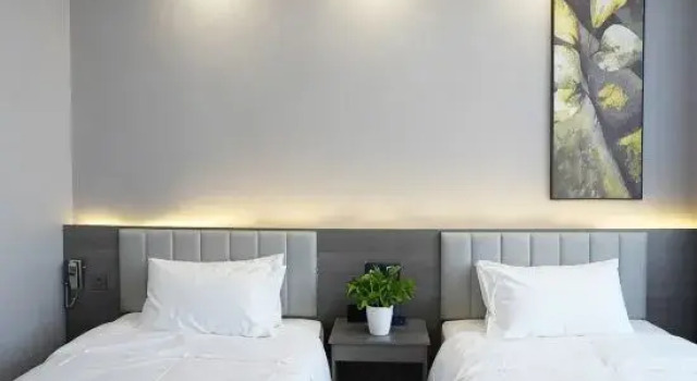 Четырёхместный люкс Business 7Days Inn Hotel (Jinzhou Yi County Fengguosi)