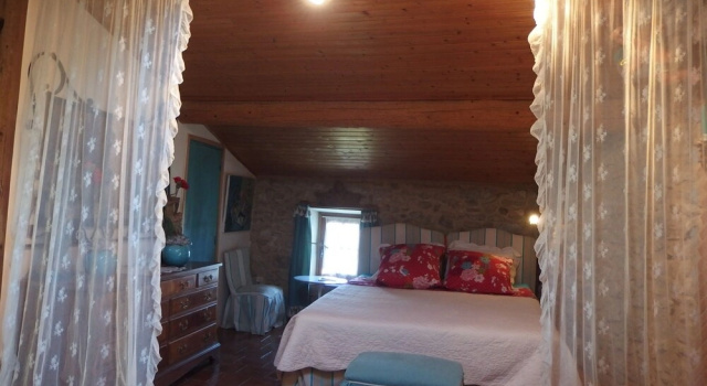 Апартаменты Riverside Home Cottage