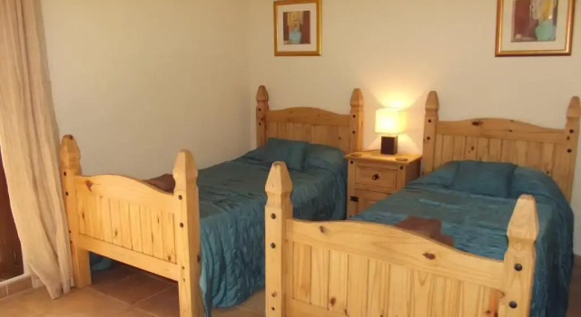 Апартаменты Beach Front, Sea Facing Apartment - WIFI & Air Con