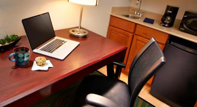 Люкс Best Western Hesperia-Victorville Suites