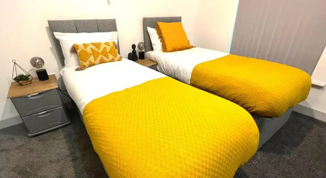 Darlington Suites by SA Stays
