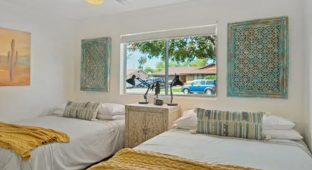 5BR Pool Home in Downtown Gilbert by RedAwning, Брондау Қонақ үй Gilbert Phoenix Metropolitan Area