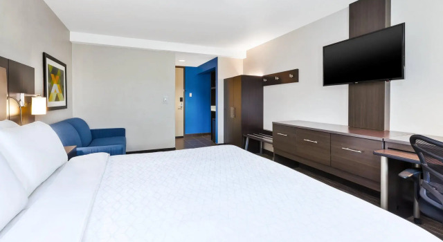 Номер Standard Holiday Inn Express Winnipeg Airport - Polo Park by IHG