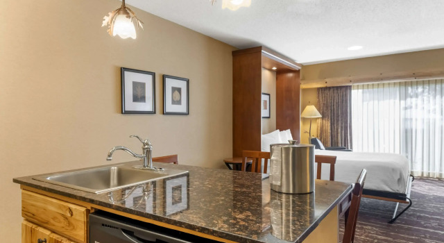 Двухместный номер Standard Best Western Premier The Lodge on Lake Detroit