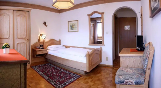 Номер Standard Hotel Dolomiti Madonna
