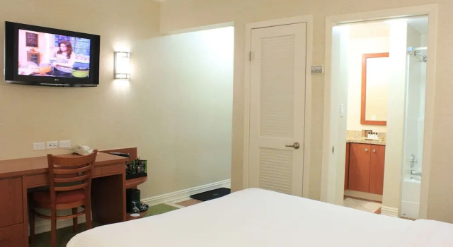 Номер Standard Quality Hotel & Conference Centre