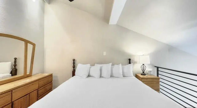 Studio with Prime Location in Heart of Center Village - CJ303 by Redawning, Забронировать Апартаменты/квартира Отели Коппер-Маунтин с парковкой, Парковка