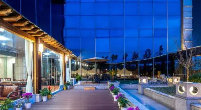 Heping Hotel, Prenota Hotel Hotel a Jiaxing con parcheggio, Parcheggio