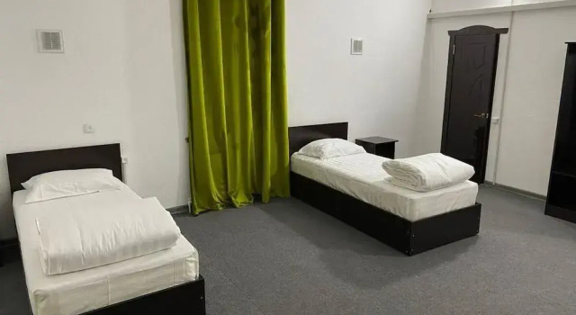 Green Apple Hotel