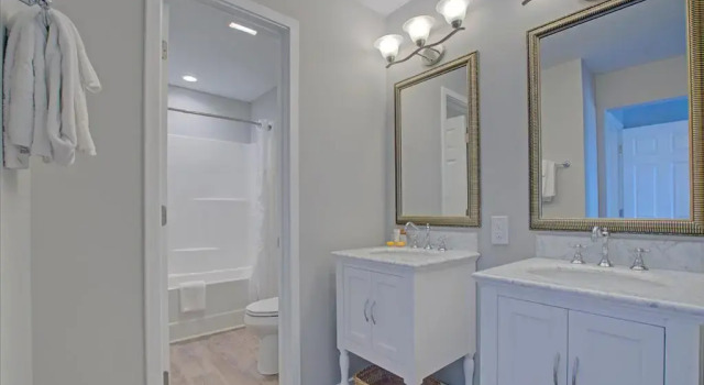 Четырёхместный номер Standard с 2 комнатами Atlantic Beach Resort