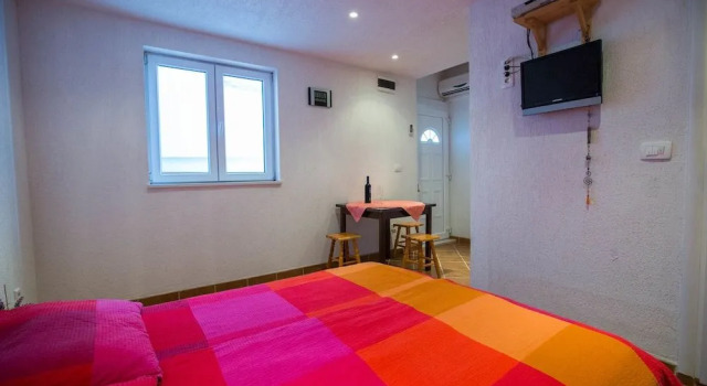 Anita Apartments