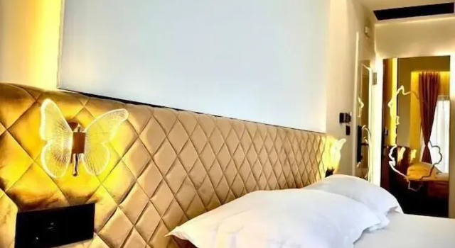 Номер Standard Martin Luxury Hotel