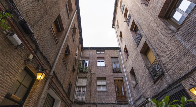 Dobo Rooms Zurbano I