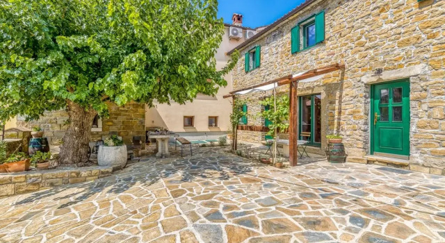Old Mulberry Stone House