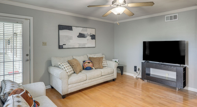 Апартаменты 2 Mi to Ole Miss University! Condo w/ Pool Access