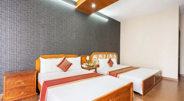 Четырёхместный семейный номер Standard Sai Gon Airport Hotel