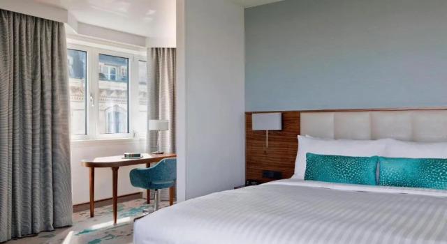 Двухместный полулюкс M Club Lounge Access Vienna Marriott Hotel