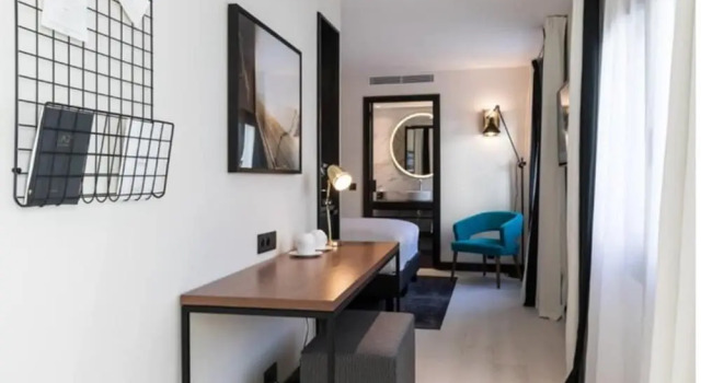 Двухместный номер Executive с балконом Laz Hotel Spa Urbain Paris