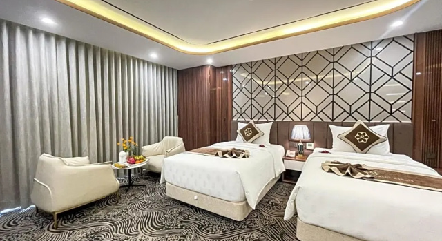 Трёхместный номер Deluxe Cửa Đông Luxury Hotel