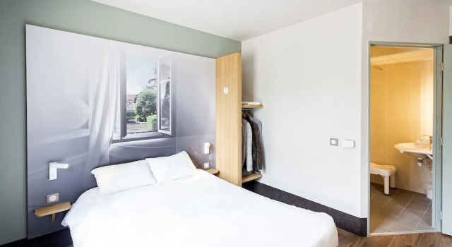 Двухместный номер Accessible B&B HOTEL Rennes Nord St Grégoire