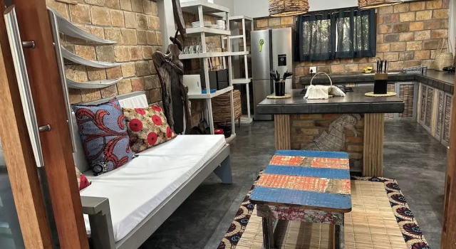 Bemugis Place, Book Vacation Home Hotels in Maputo with Breakfast, Breakfasts