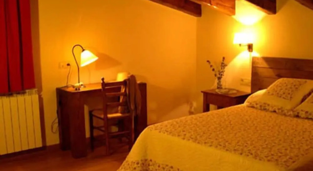 Mas La Serra, Book Hotel Hoteller i Osona med parkering, Parkering