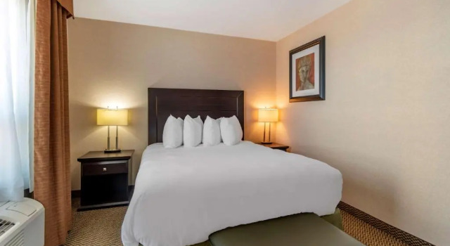Двухместный люкс c 1 комнатой Best Western Bonnyville Inn & Suites