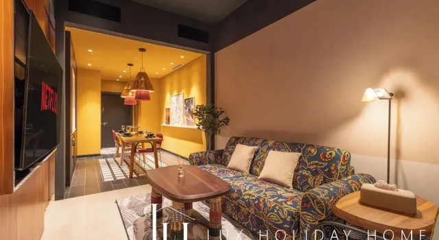 LUX  The Modern Retro Suite