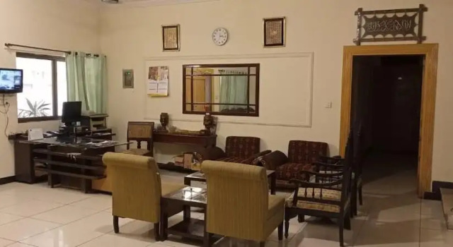 Luxury Palace Peshawar, Rezerwuj Hotel Peszawar Federally Administered Tribal Area