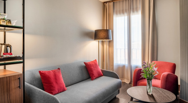 NH Plaza Mayor, Rezervovat Hotel Colle León