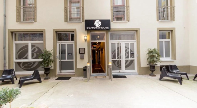 BS Boarding House, Забронировать Отель Гейдельберг Гейдельберг, рядом с Heidelberg University Hospital