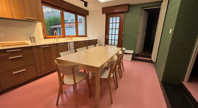 Maison 5 Chambres et Parking Gratuit, Varaa Lomakoti Arras 