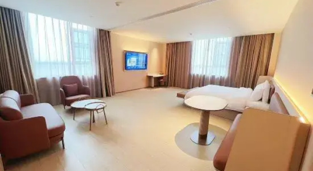 Люкс HanTing Hotel (Kaifeng Wansuishan Wuxiacheng Dongjing Avenue)
