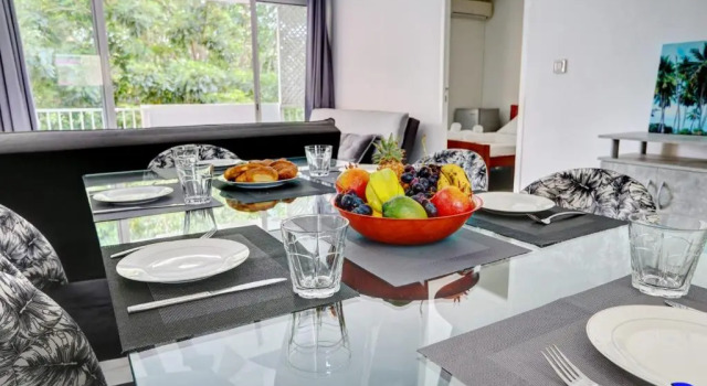 Апартаменты Appartement TRINITE, 3 chambres, 6 personnes, Saint Denis