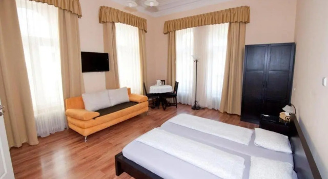 Camera Standard K+T Boardinghouse