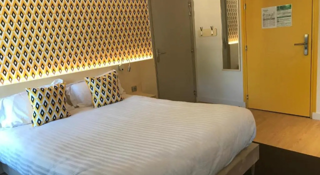 Hôtel-Restaurant "Les Rochers", Забронировать Отель Отели Савойя Верхней с завтраком, Завтраки