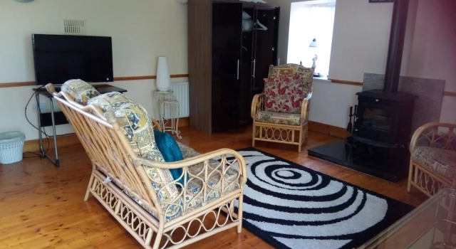 Brigadoon, Book Hotel Cahir Tipperary County