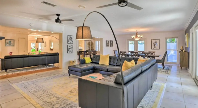 Sarasota Vacation Rental w/ Pool & Game Room!, Book Feriehus Villaer i Florida, Villa